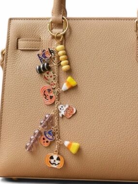 FINAL PRICE HAND CRAFTED HALLOWEEN PUMPKIN & CANDY CORN KEYCHAIN  Jack O’Lantern